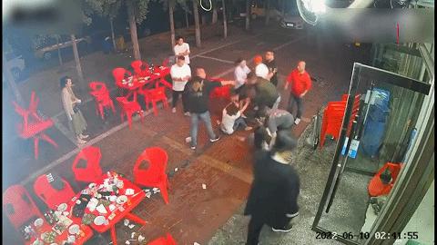 踹人案最新,踹人案最新?? 深度解析事件進(jìn)展，真相究竟如何？